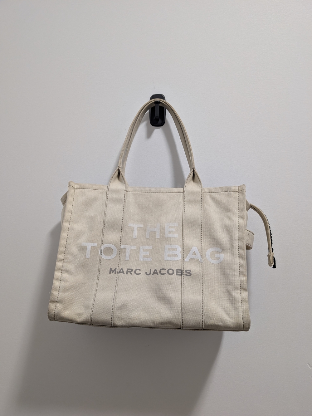 Marc Jacobs The Tote Bag in Cream